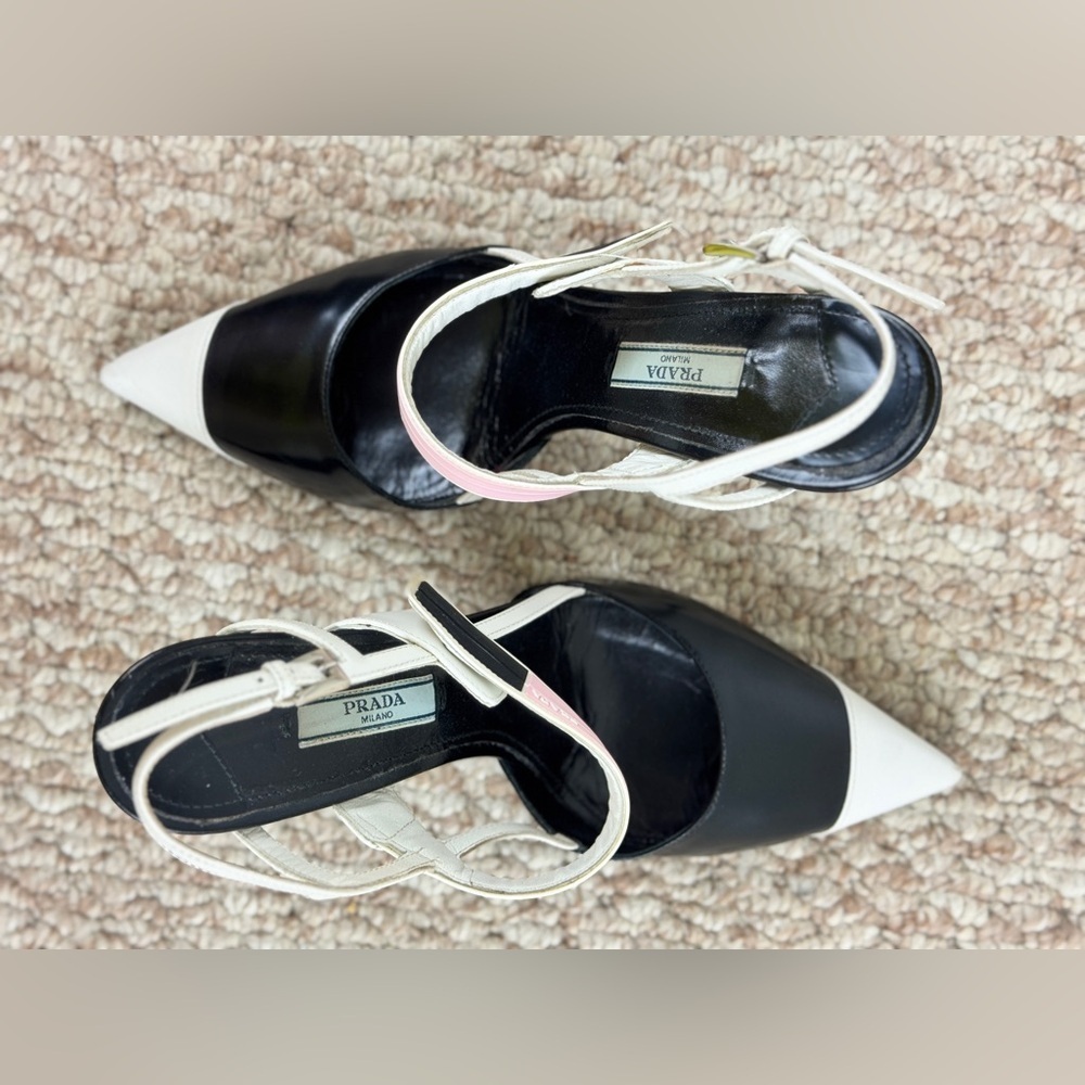 Prada
Mary Jane patent leather heels Size 36 1/2 - Picture 3 of 11